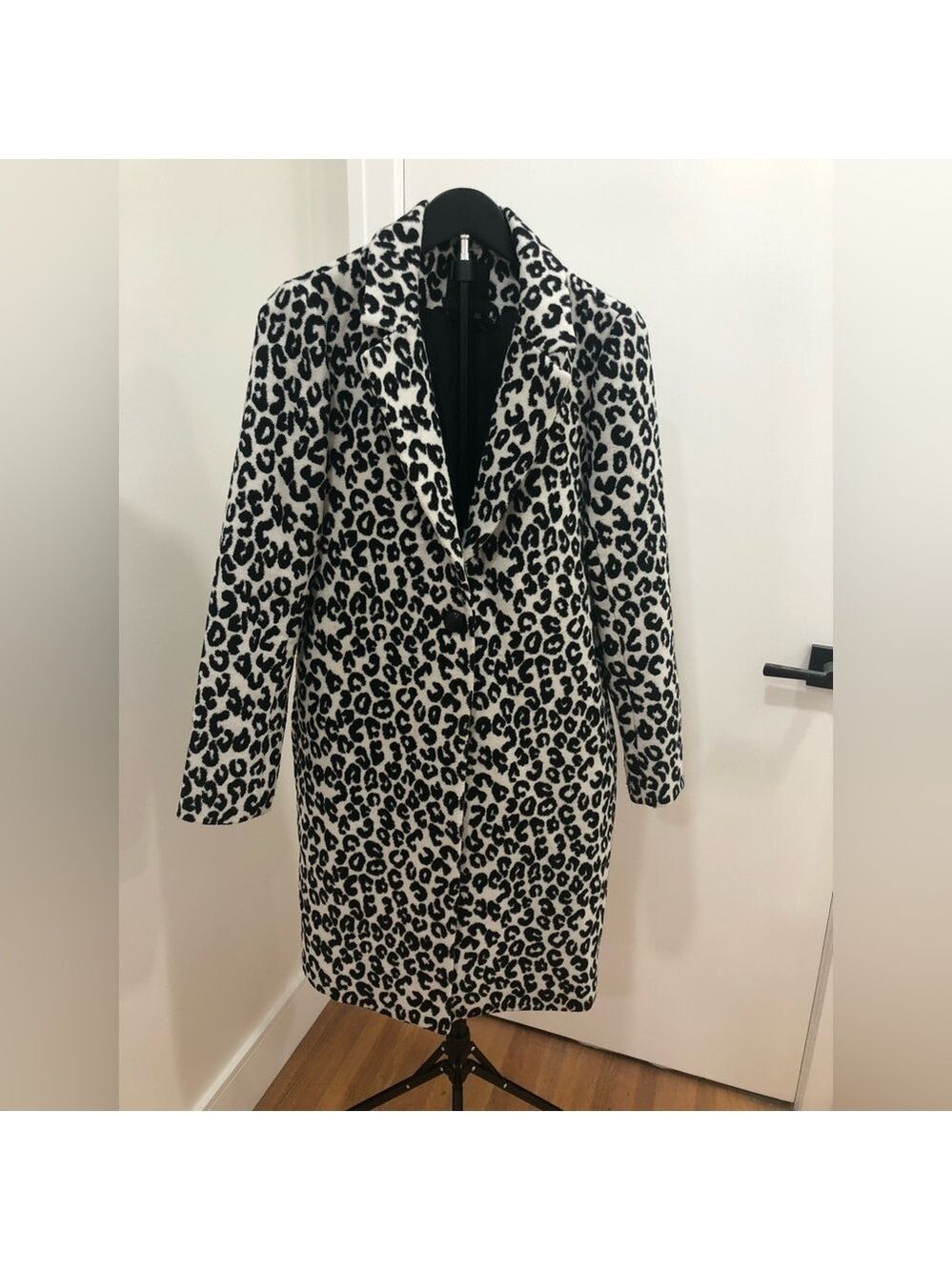 511. Maison Cinqcent Leopard Print Women's Coat